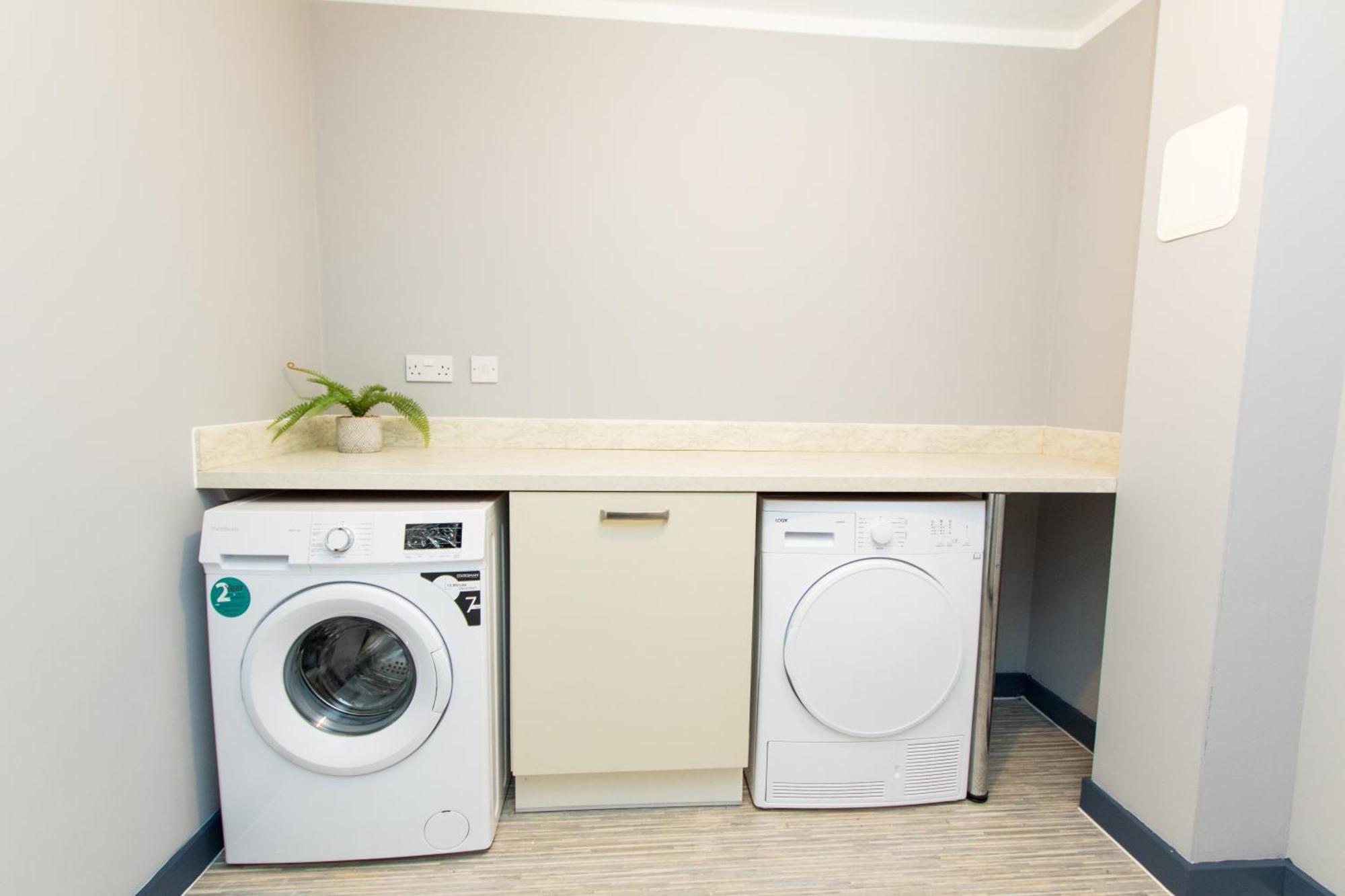 Free Parking 3 Bedroom House In Nottingham Dış mekan fotoğraf