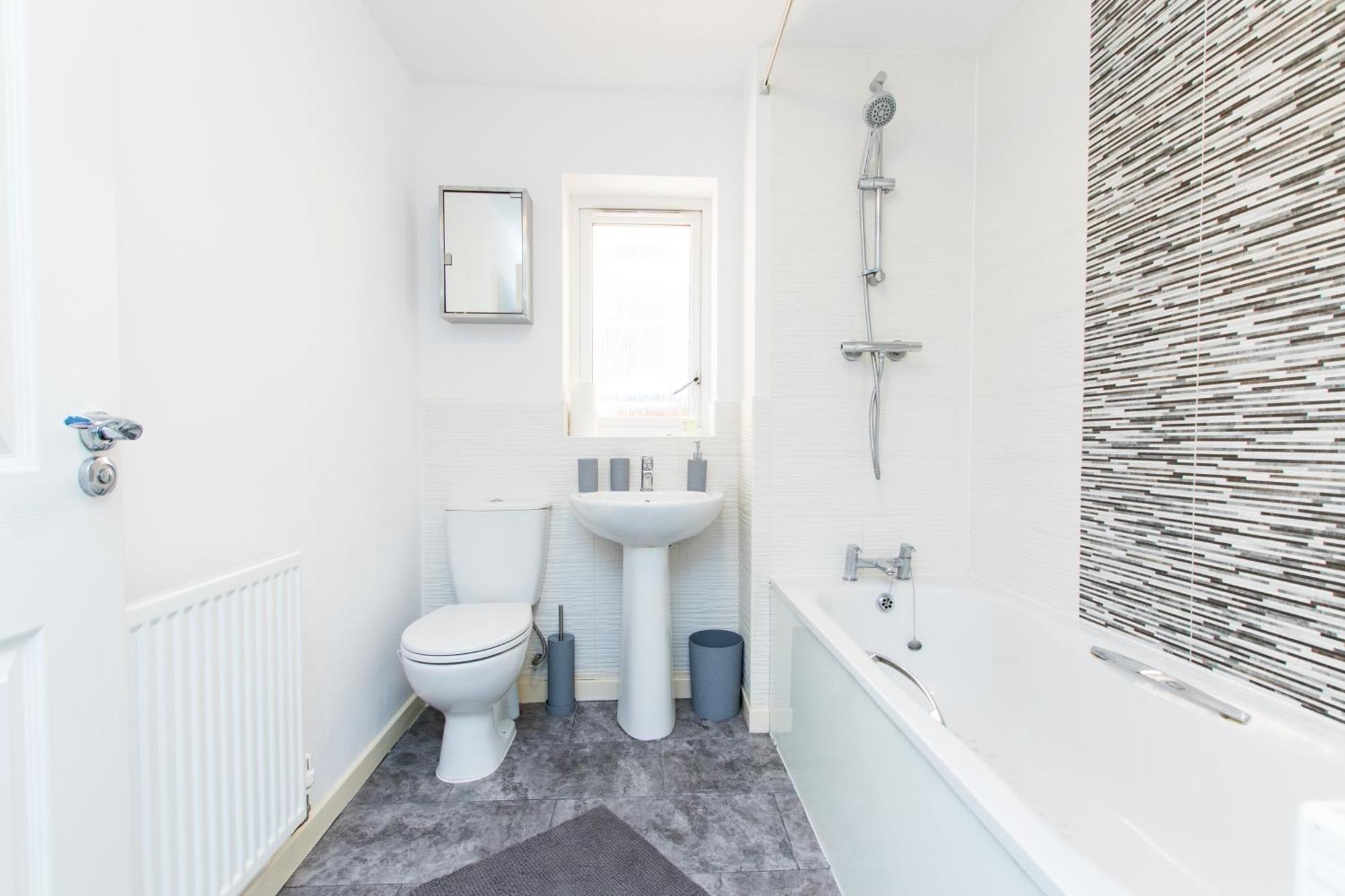 Free Parking 3 Bedroom House In Nottingham Dış mekan fotoğraf